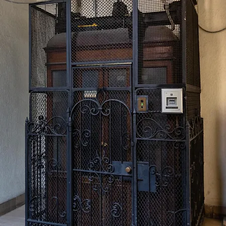 Maria Luxury With View Terrace 아파트 *